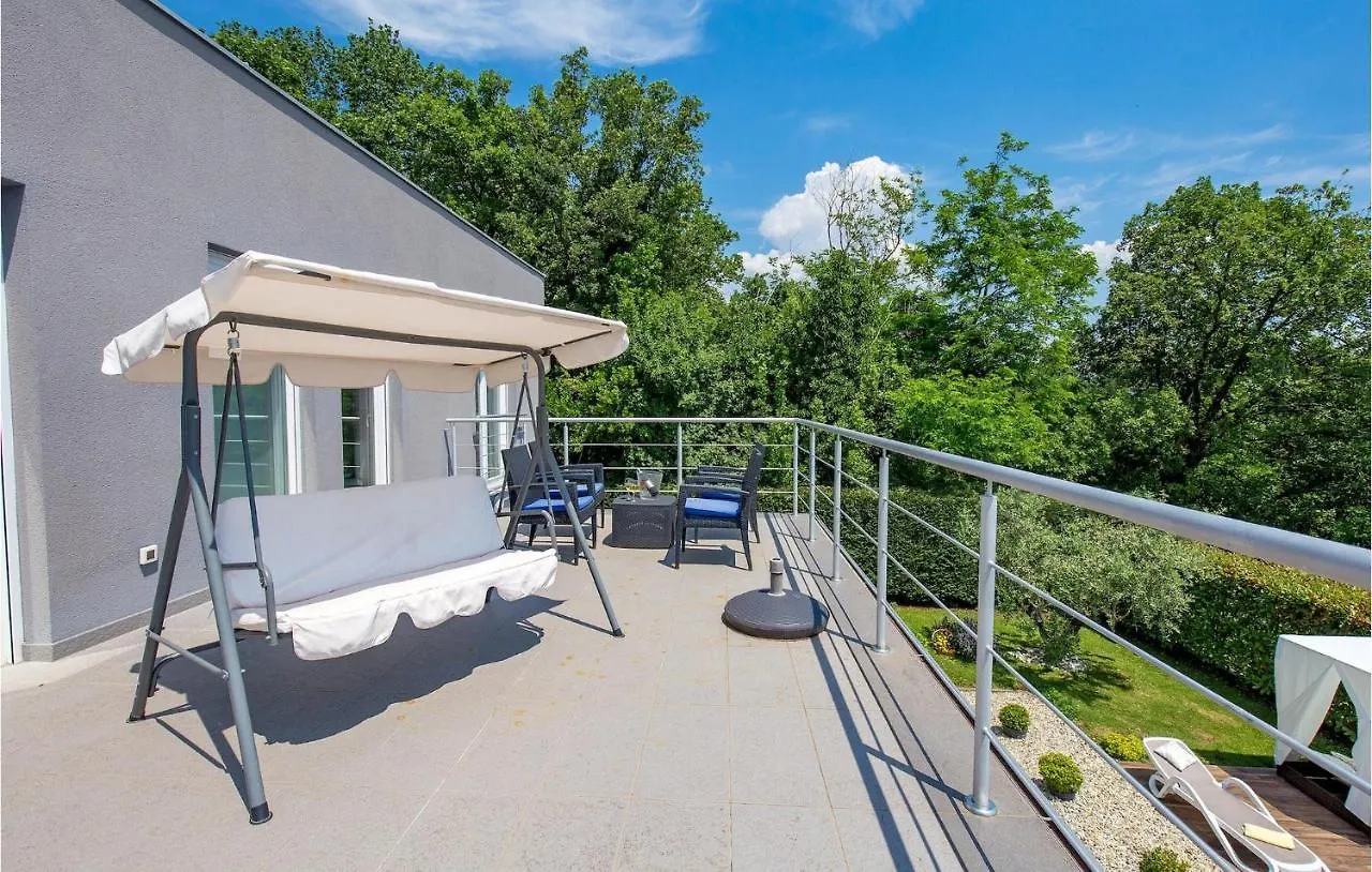 Villa Lina Opatija 0*,