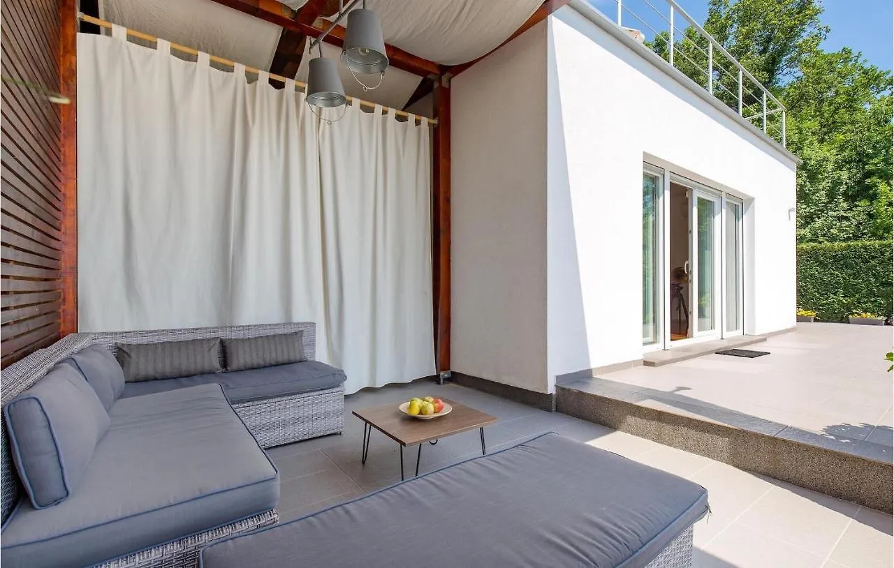 Villa Lina Opatija 0*,  Croatia